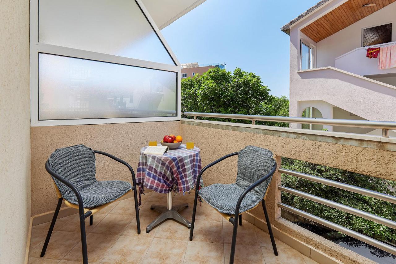 โรซิซ อพาร์ตเมนต์ Apartment ติวัต ภายนอก รูปภาพ