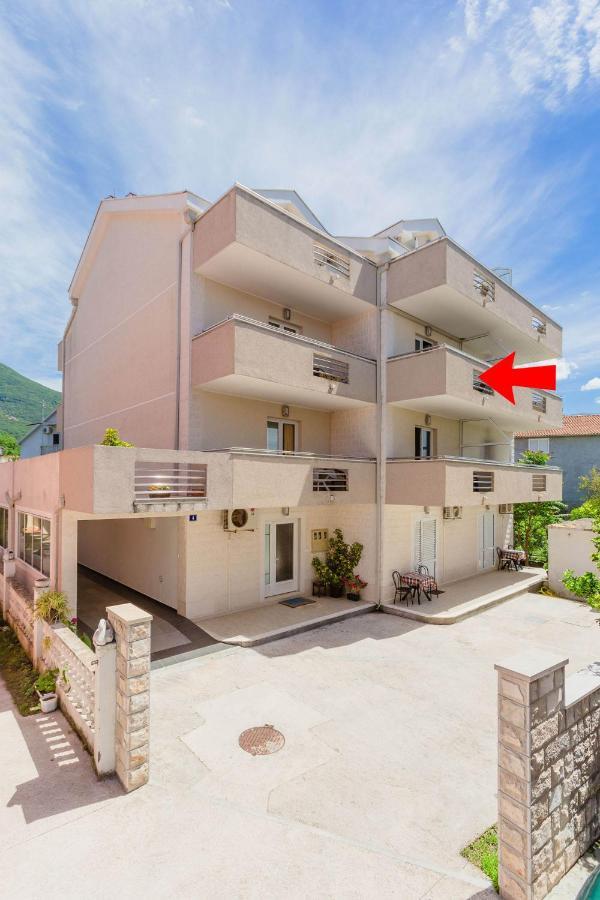 โรซิซ อพาร์ตเมนต์ Apartment ติวัต ภายนอก รูปภาพ