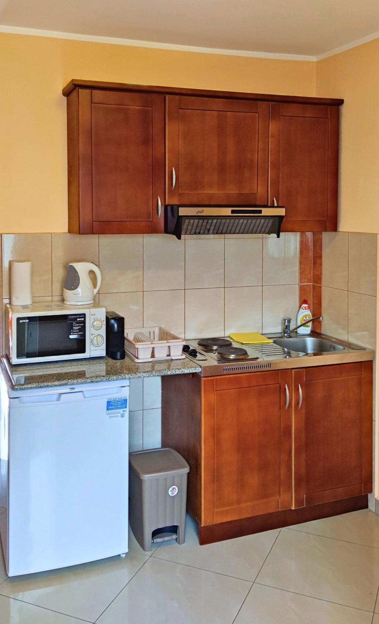 โรซิซ อพาร์ตเมนต์ Apartment ติวัต ห้อง รูปภาพ