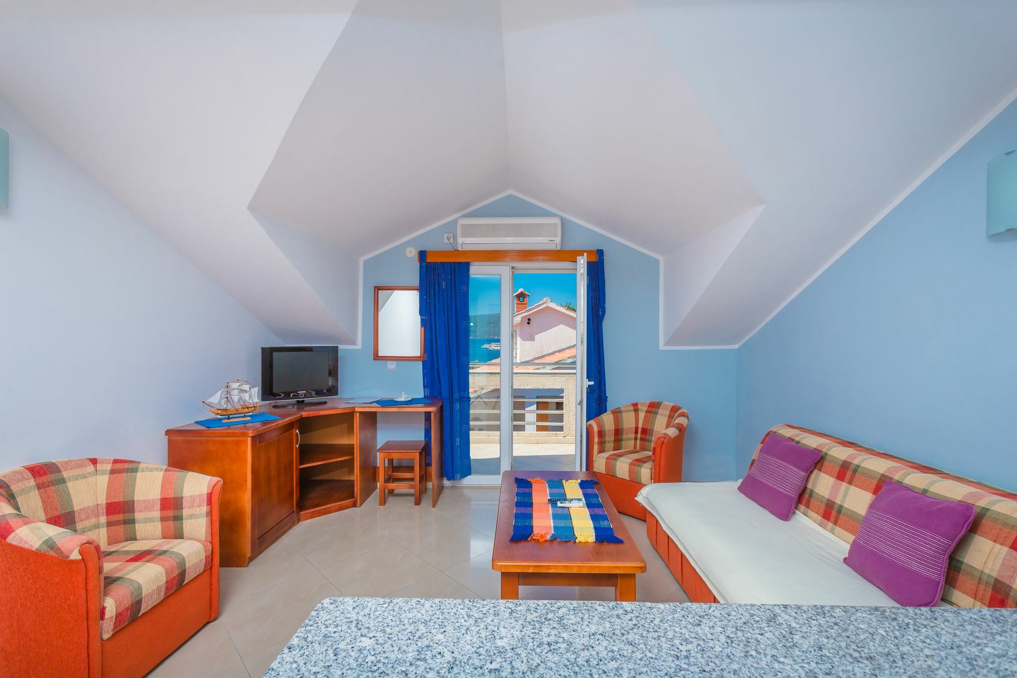 โรซิซ อพาร์ตเมนต์ Apartment ติวัต ภายนอก รูปภาพ