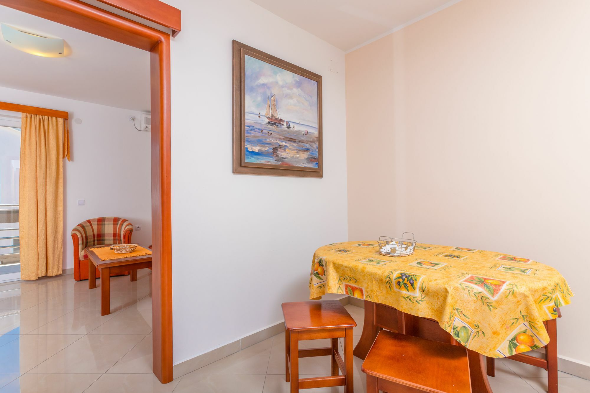 โรซิซ อพาร์ตเมนต์ Apartment ติวัต ภายนอก รูปภาพ